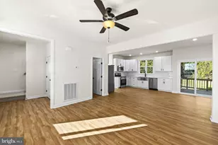 715 Lakeview Dr, Colonial Beach, VA 22443 - Photo 14