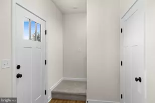 715 Lakeview Dr, Colonial Beach, VA 22443 - Photo 12