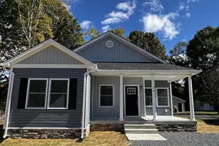 38 Meadow View Ln, Colonial Beach, VA 22443 - Photo 2