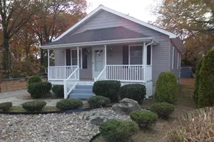 930 Bryant Ave, Colonial Beach, VA 22443 - Photo 2