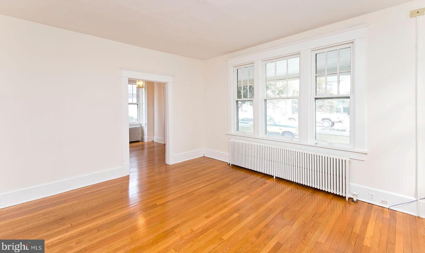 303 Amherst St, Winchester, VA 22601-3807