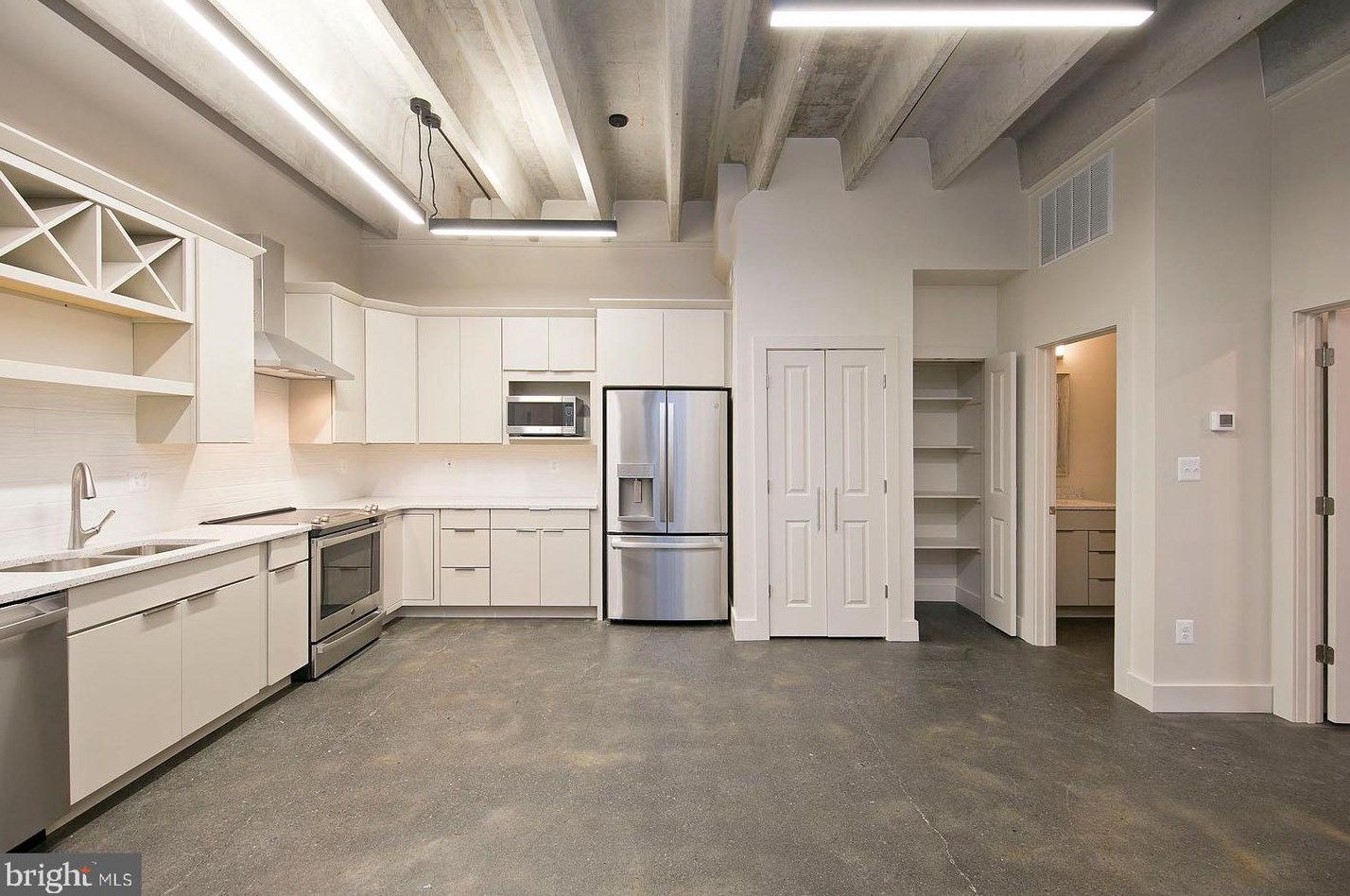 15 Piccadilly Street E #203, Winchester, VA 22601