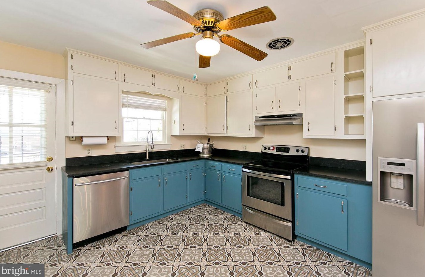 210 Washington St, Winchester, VA 22601-4029