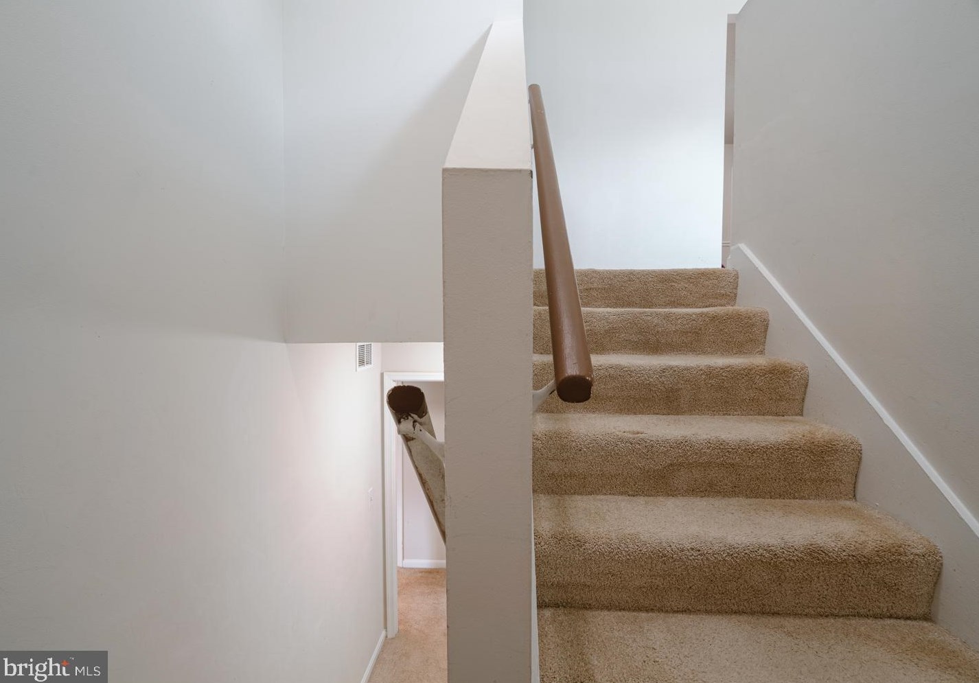 1012 Woodland Ave, Winchester VA  22601-5826 exterior