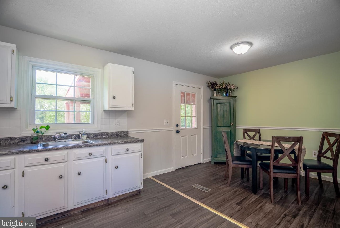 1012 Woodland Ave, Winchester VA  22601-5826 exterior