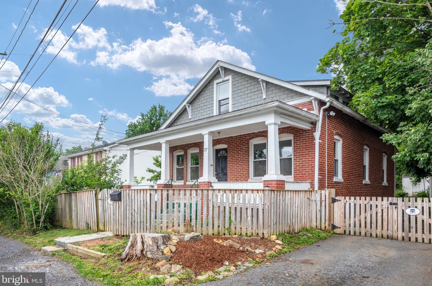 37 Jackson Ave, Winchester, VA 22601-4933