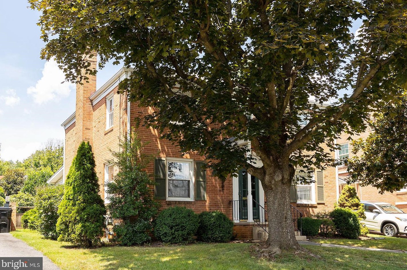 1311 Handley Ave, Winchester, VA 22601-3744