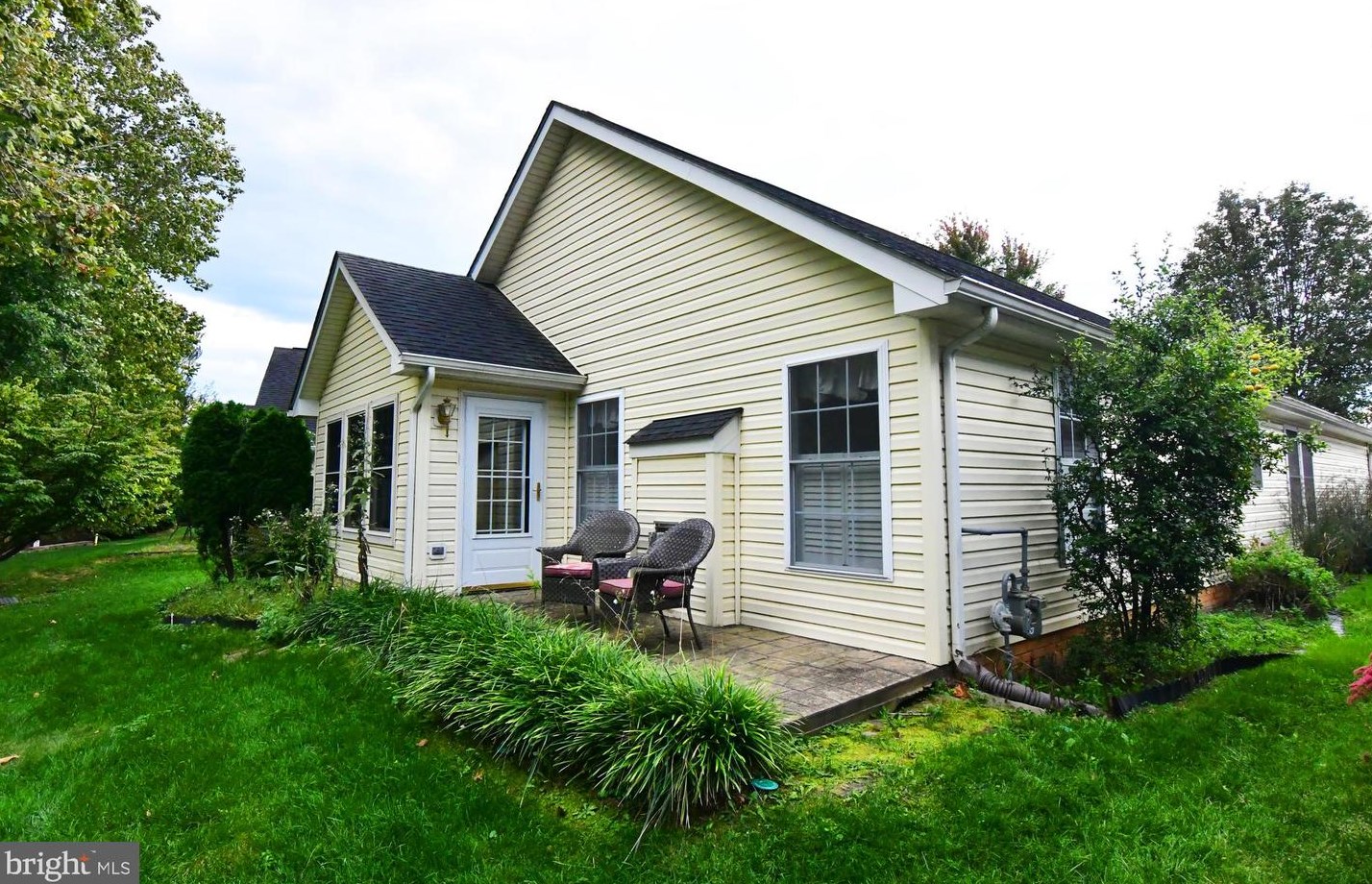 1807 Melvor Ln, Winchester, VA 22601-6390