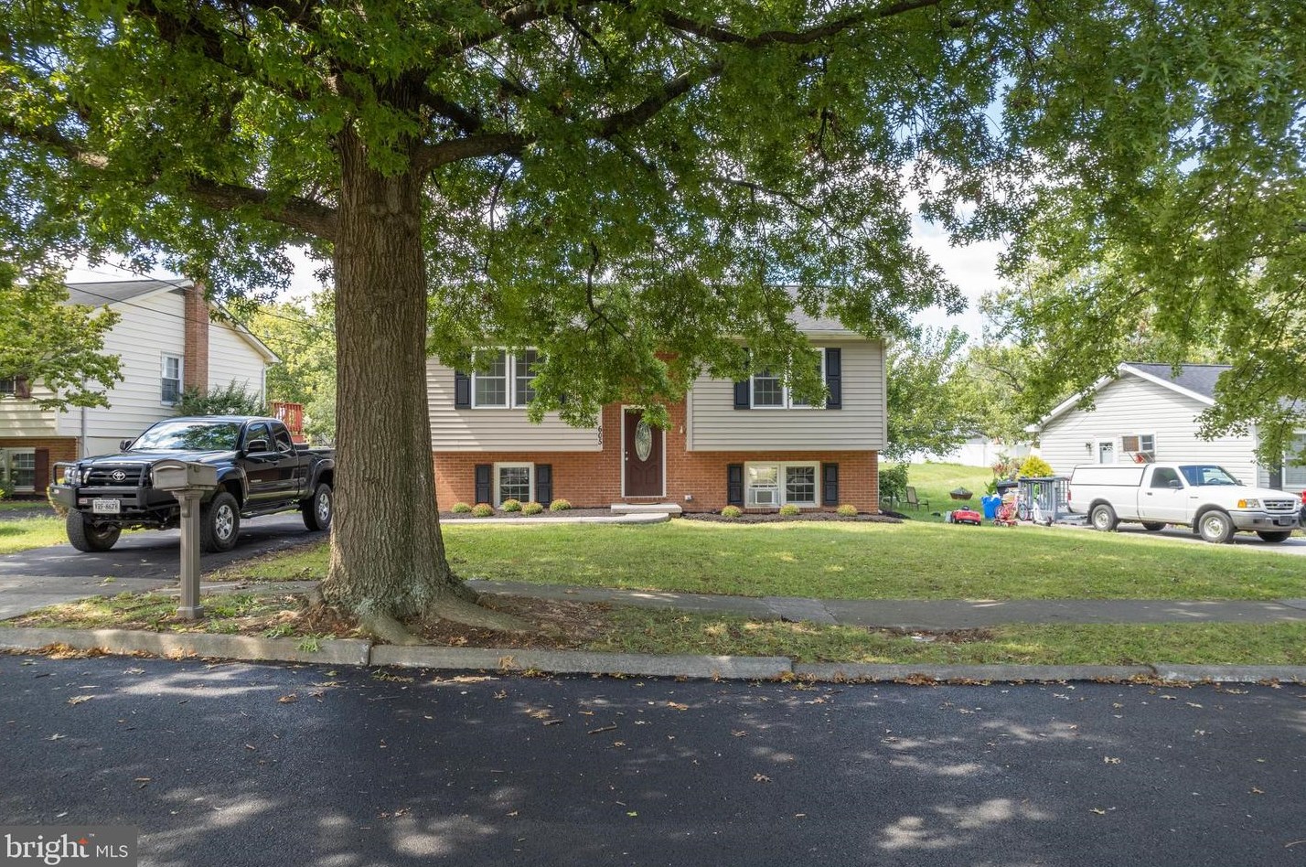 605 Dunlap St, Winchester, VA 22601-5641