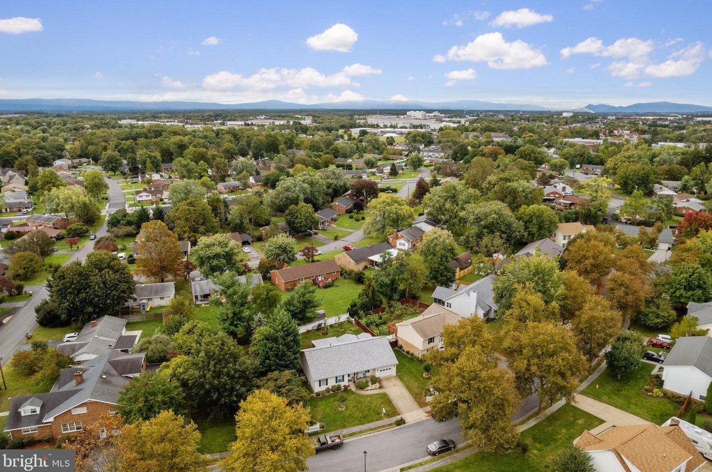 407 Crescent Dr, Winchester, VA 22601-3413