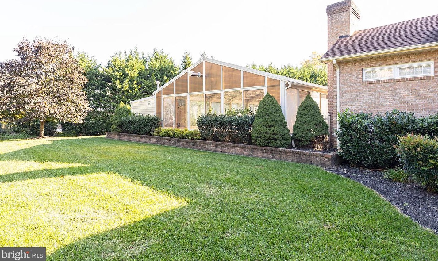 1833 Handley Ave, Winchester, VA 22601