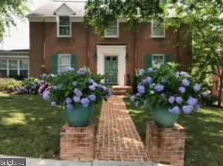 1234 Handley Ave, Winchester, VA 22601-3743