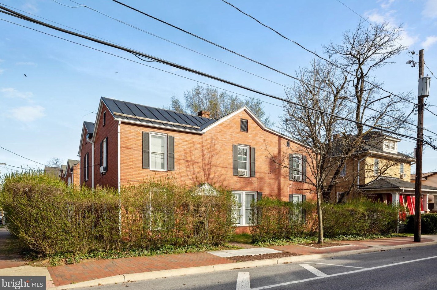 702 S Braddock St, Winchester, VA 22601