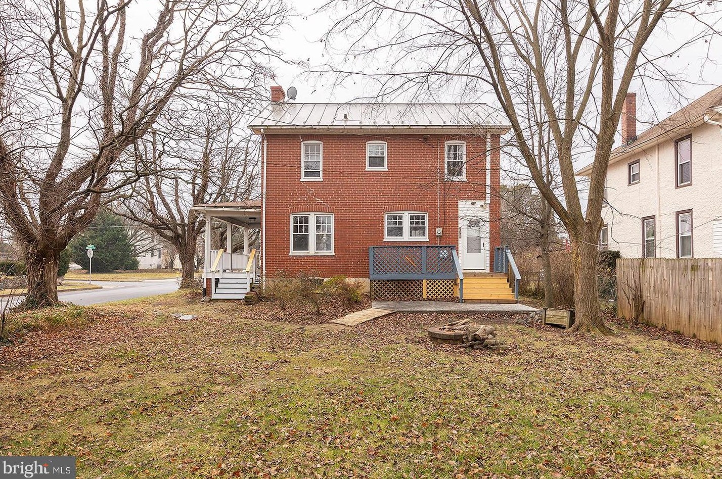 698 National Ave, Winchester, VA 22601-5515