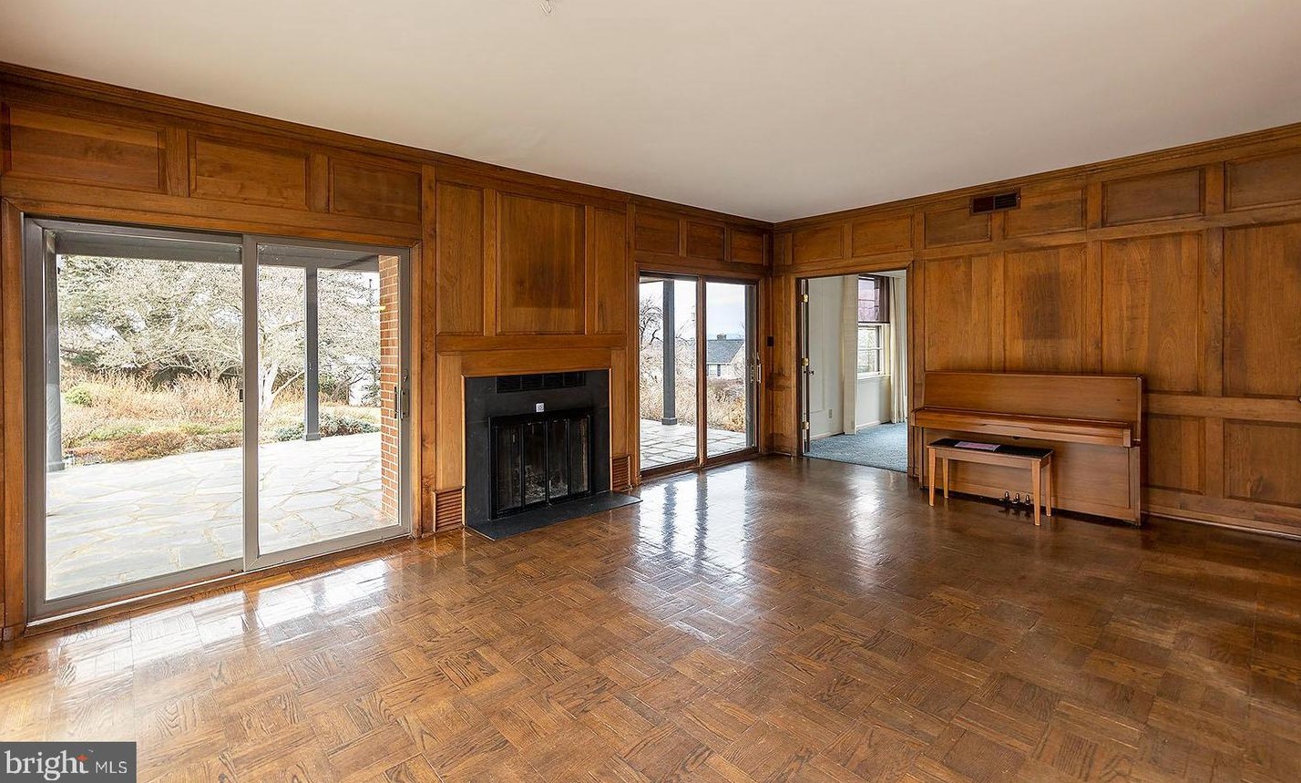 1413 Handley Ave, Winchester VA  22601-3746 exterior