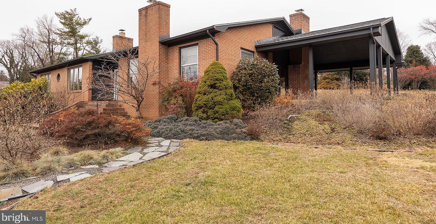 1409 Handley Ave, Winchester, VA 22601-3746
