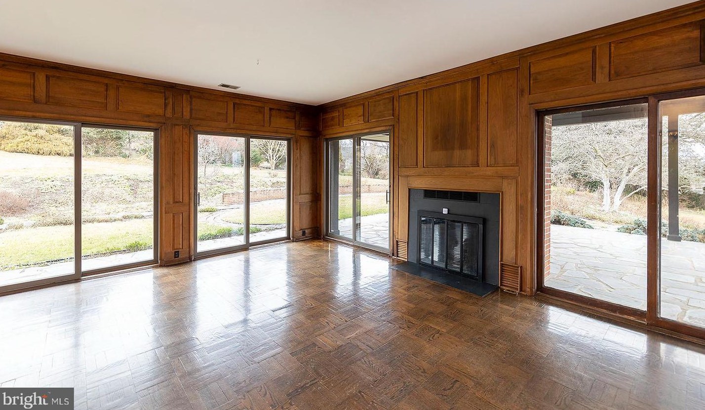 1413 Handley Ave, Winchester VA  22601-3746 exterior