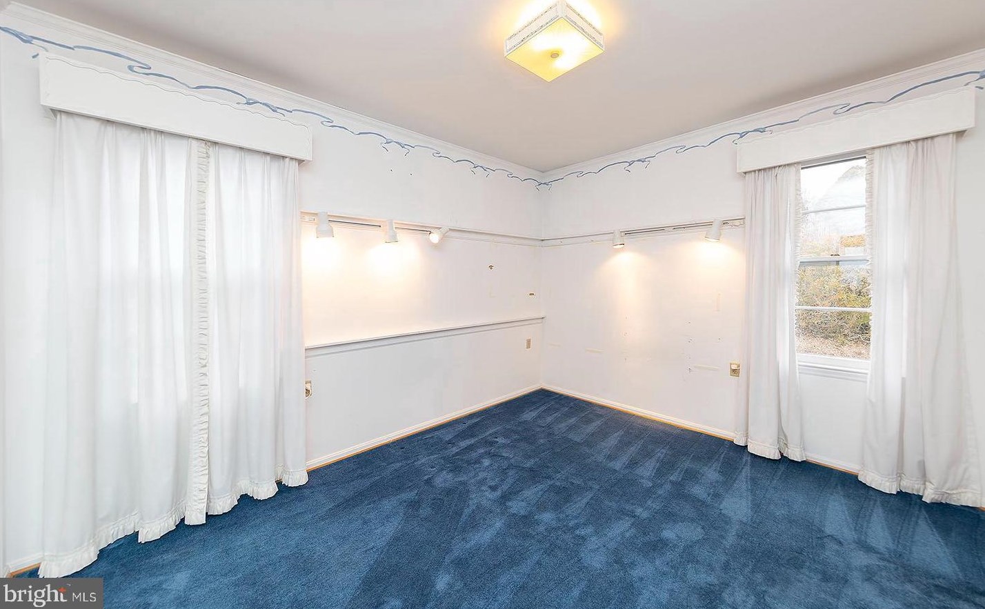 1413 Handley Ave, Winchester VA  22601-3746 exterior