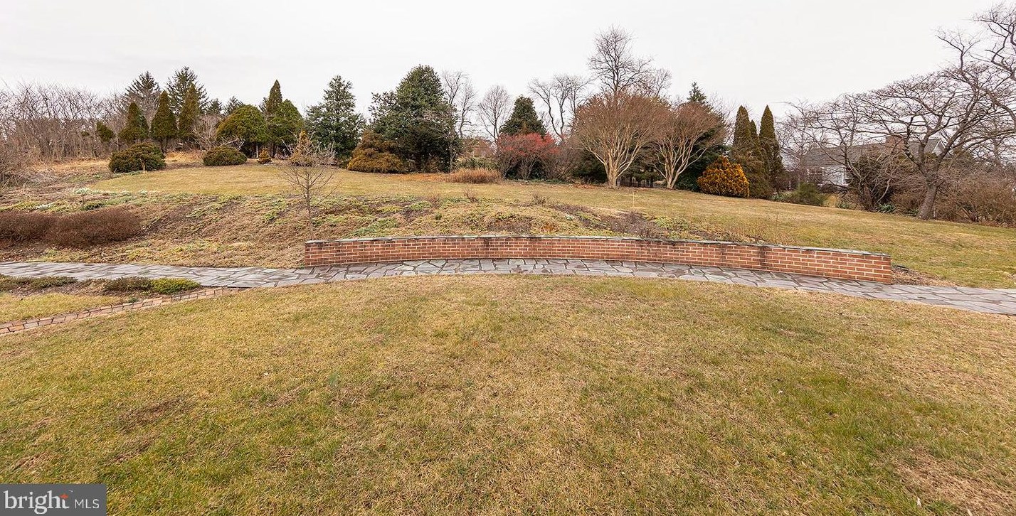 1413 Handley Ave, Winchester VA  22601-3746 exterior