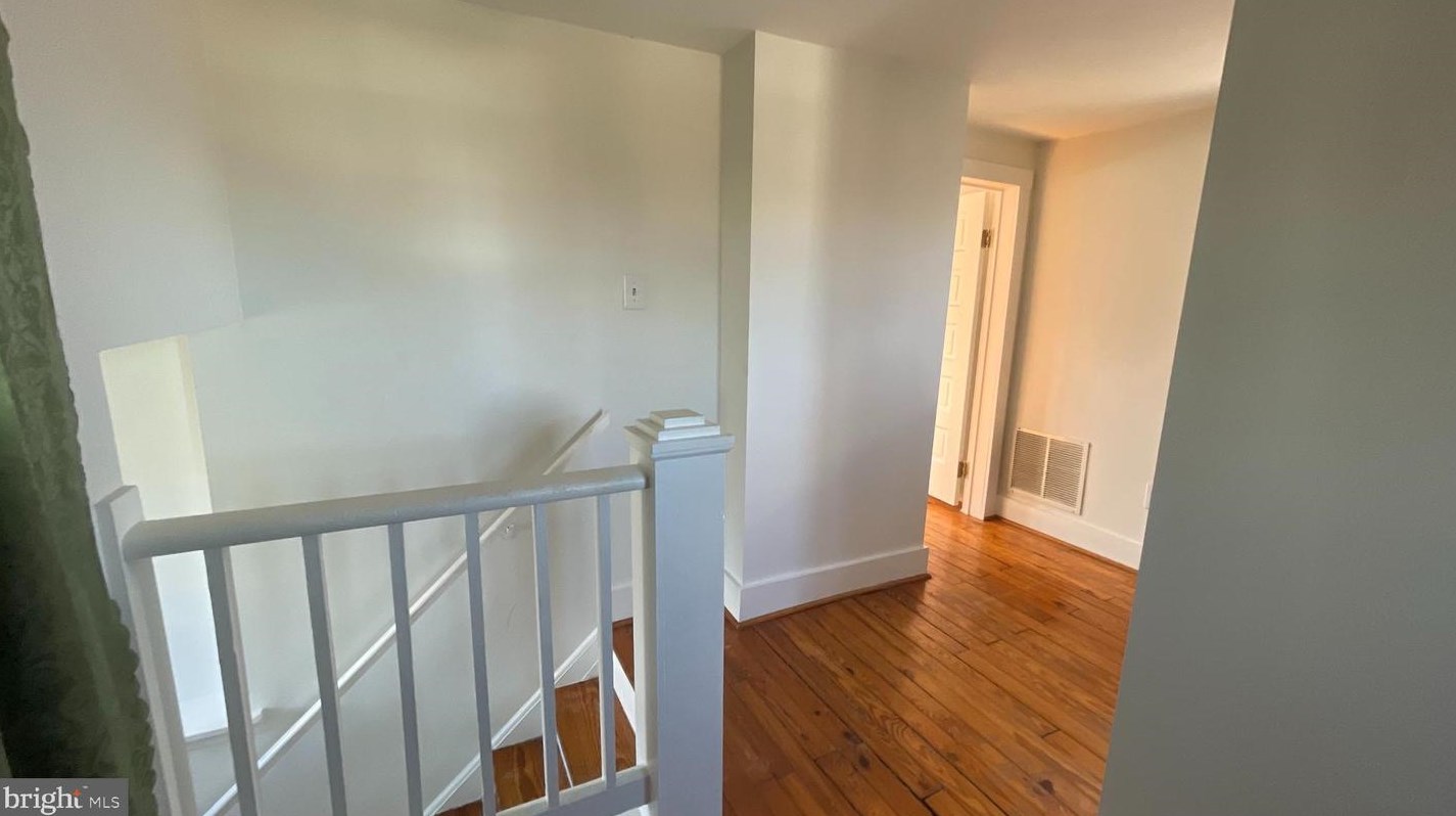 939 Woodland Ave, Winchester VA  22601-5823 exterior