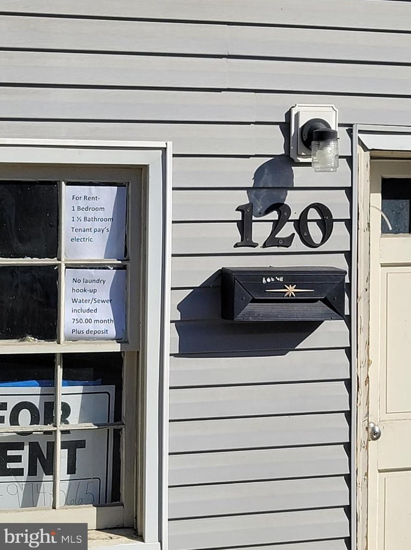 120 Pall Mall St, Winchester, VA 22601-4531