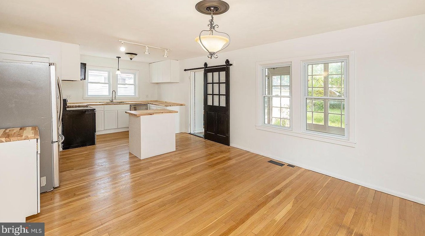 111 Pall Mall St, Winchester, VA 22601-4530