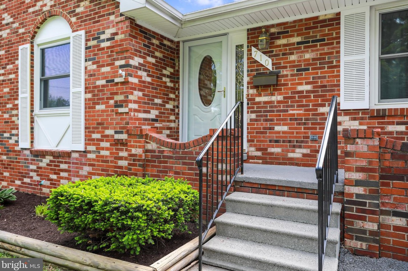 710 Van Fossen St, Winchester, VA 22601-5662