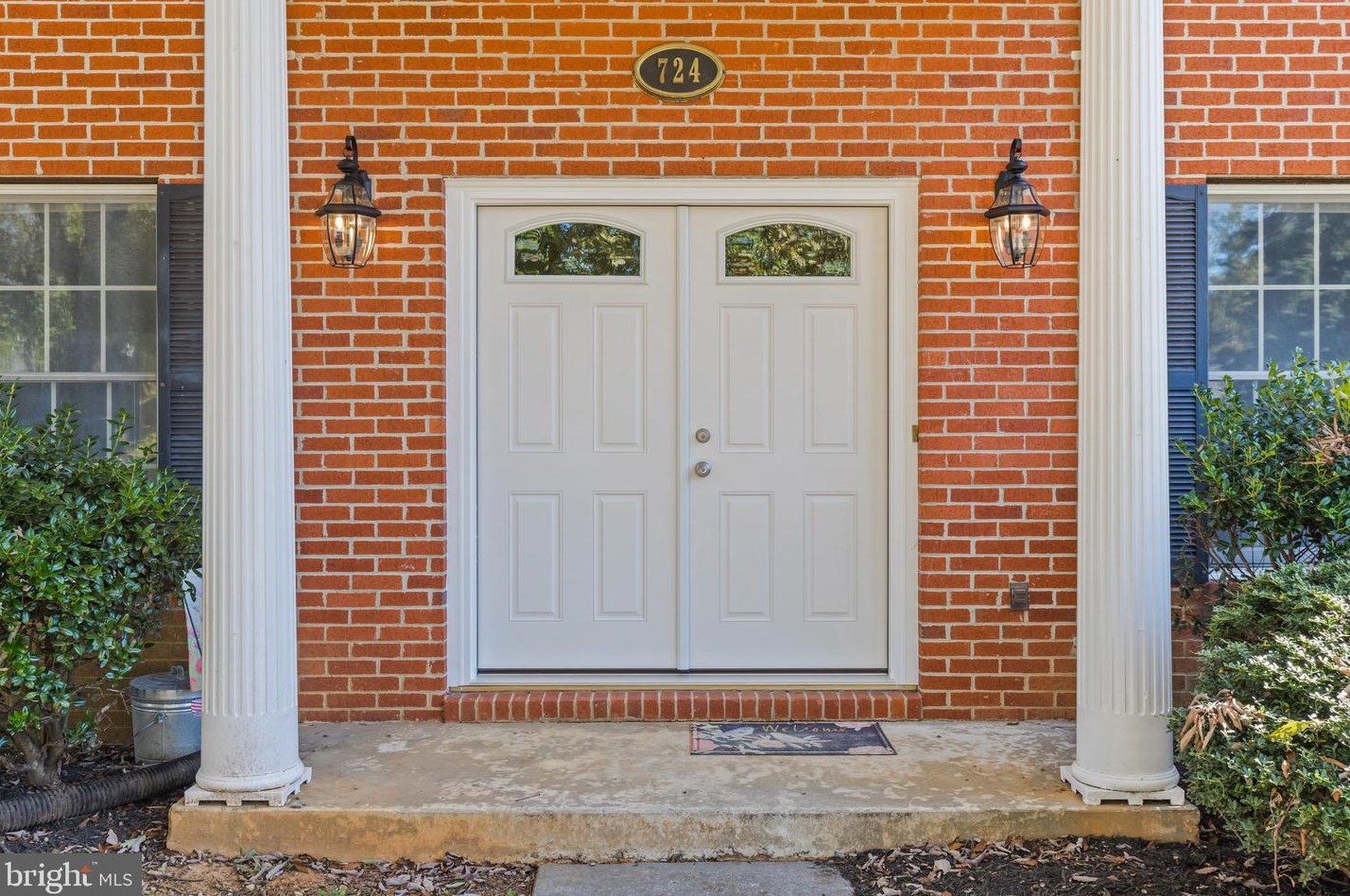 724 Treys Dr, Winchester, VA 22601