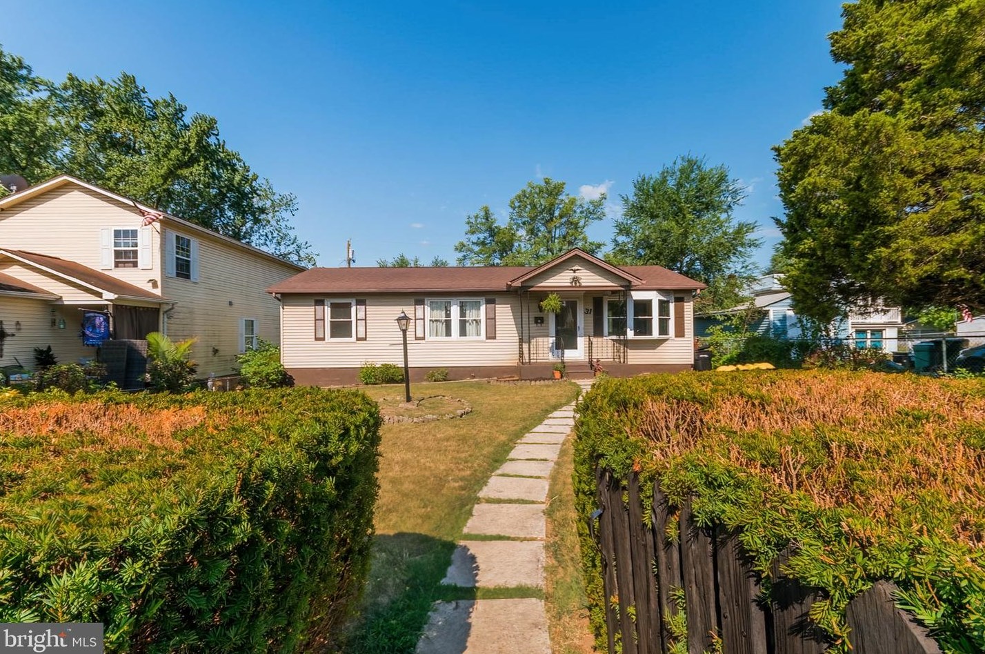 31 Euclid Ave, Winchester, VA 22601-5540