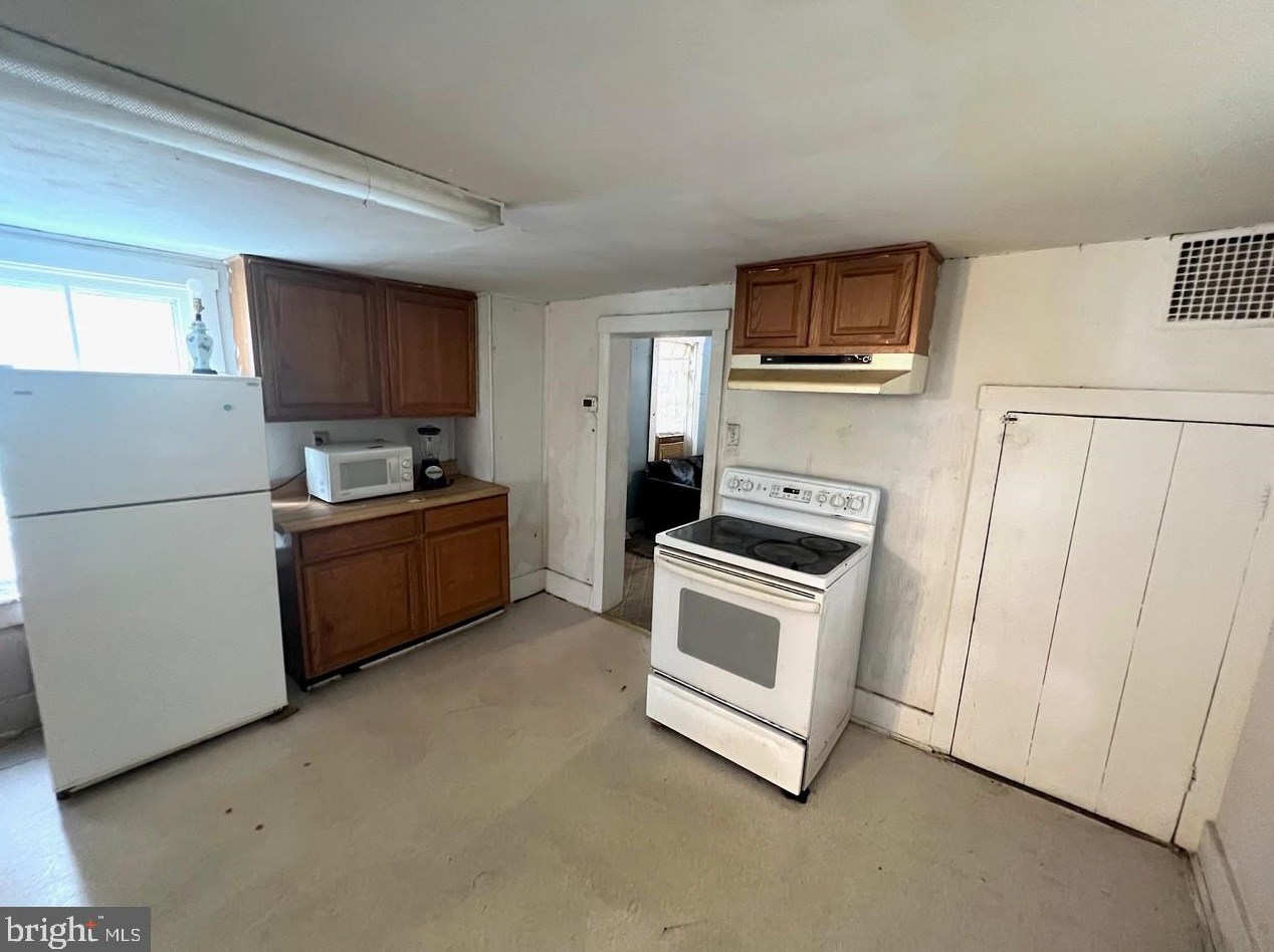 23 E James St, Winchester, VA 22601