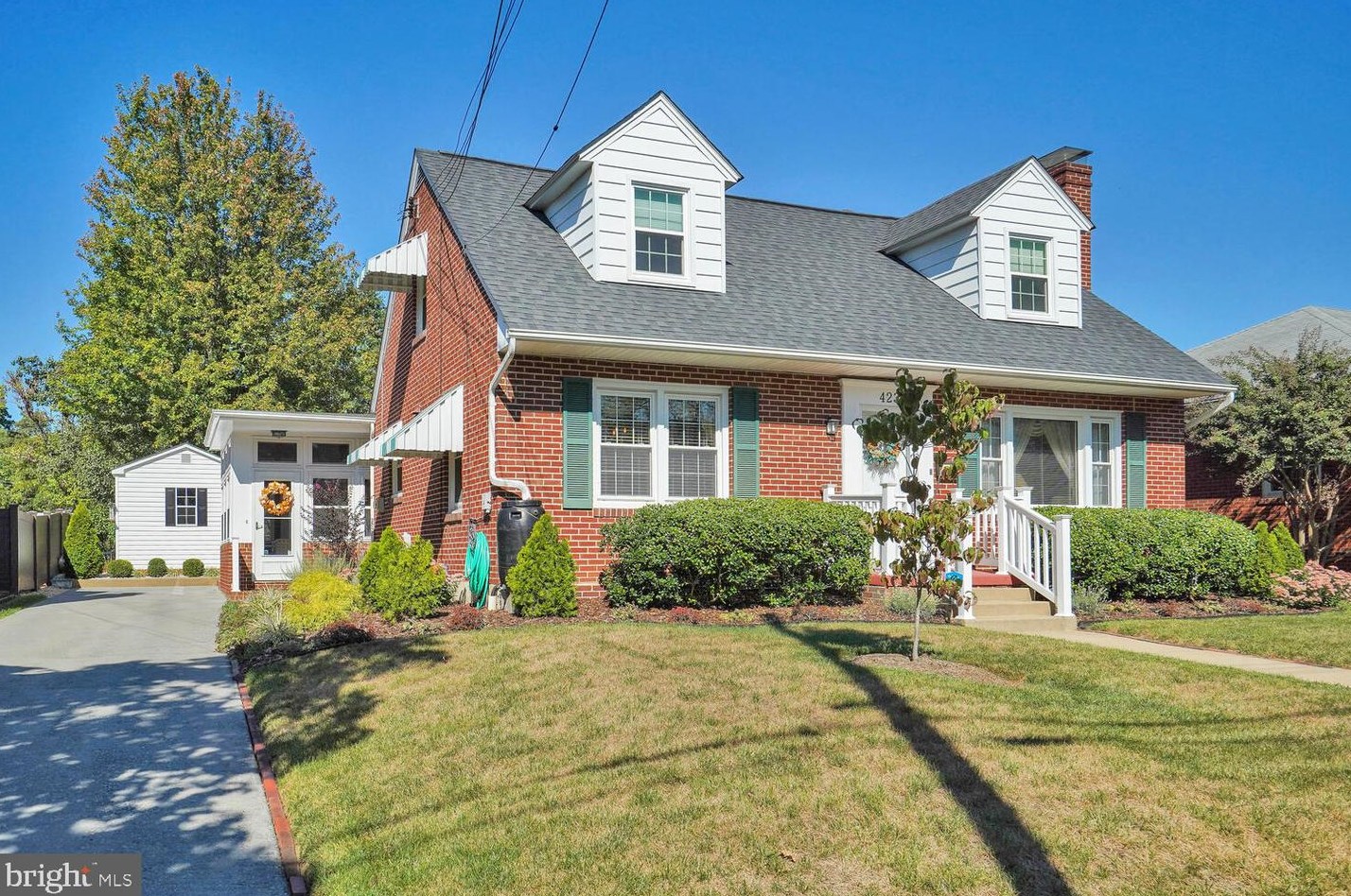 423 Van Fossen St, Winchester, VA 22601-5655