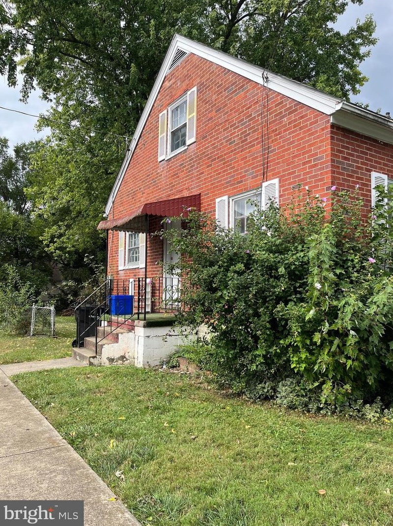 241 Liberty Ave, Winchester, VA 22601-5333