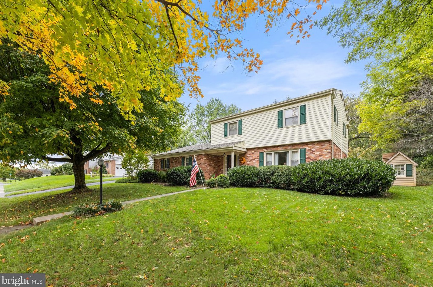 307 Walker St, Winchester, VA 22601-3328