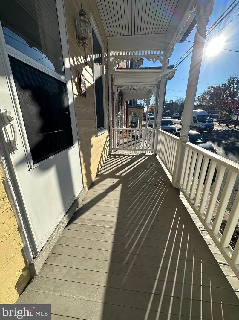 402 S Cameron St #2, Winchester, VA 22601