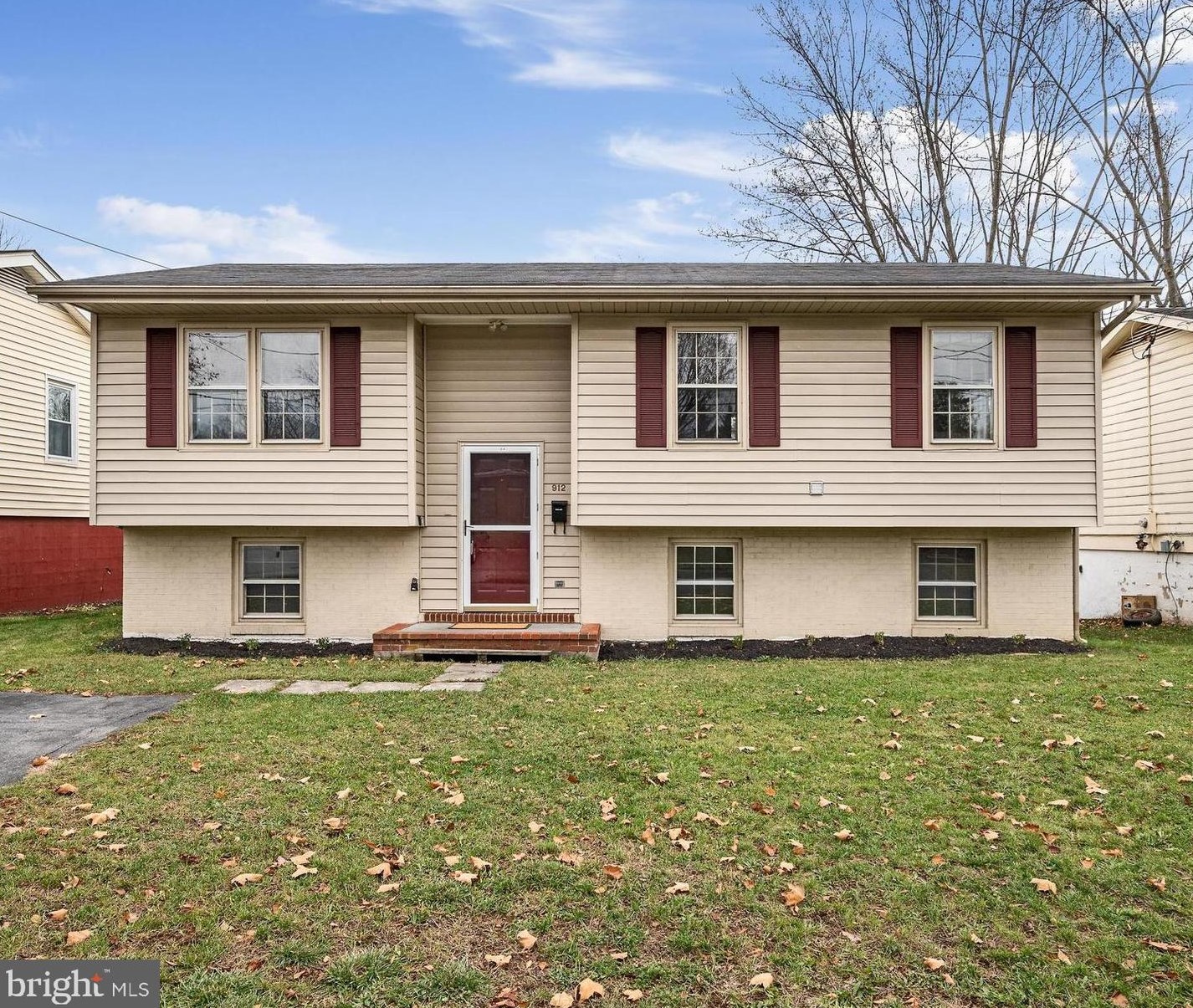 912 Opequon Ave, Winchester, VA 22601-5128