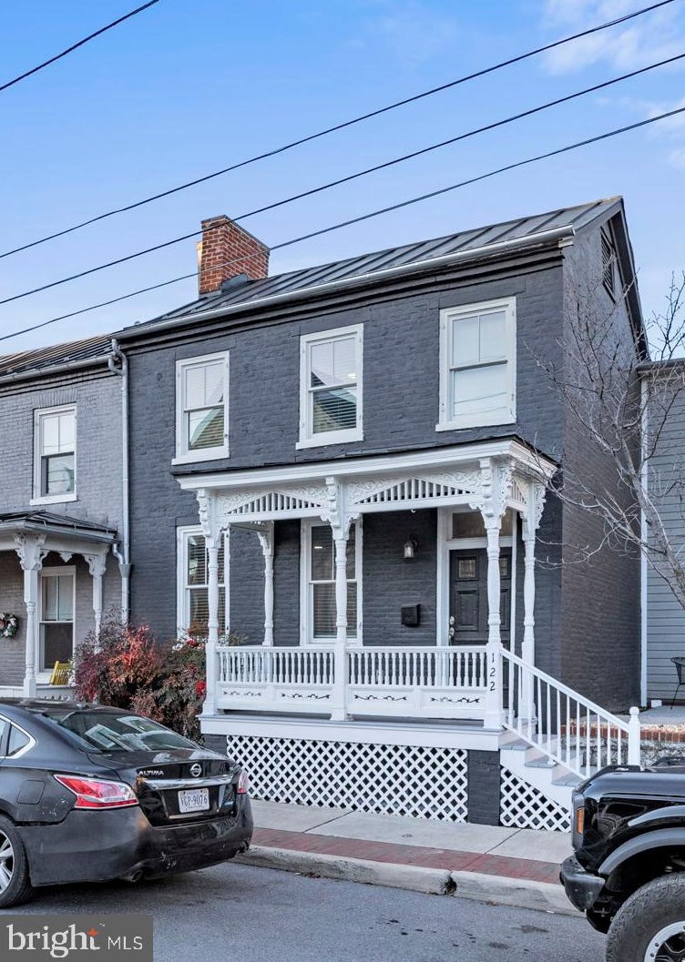 122 E Cork St, Winchester, VA 22601