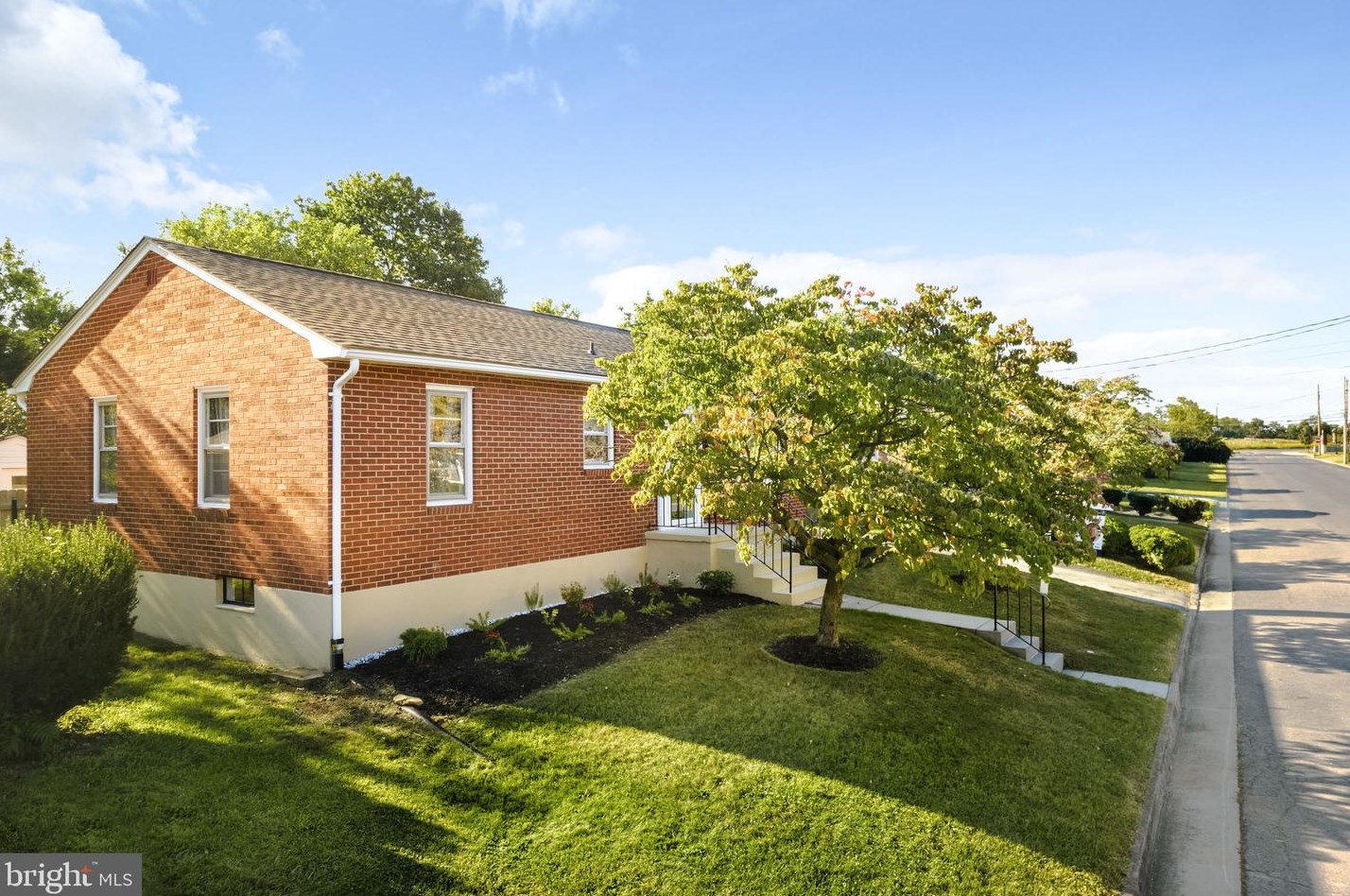 140 Wood Ave, Winchester VA  22601-3028 exterior