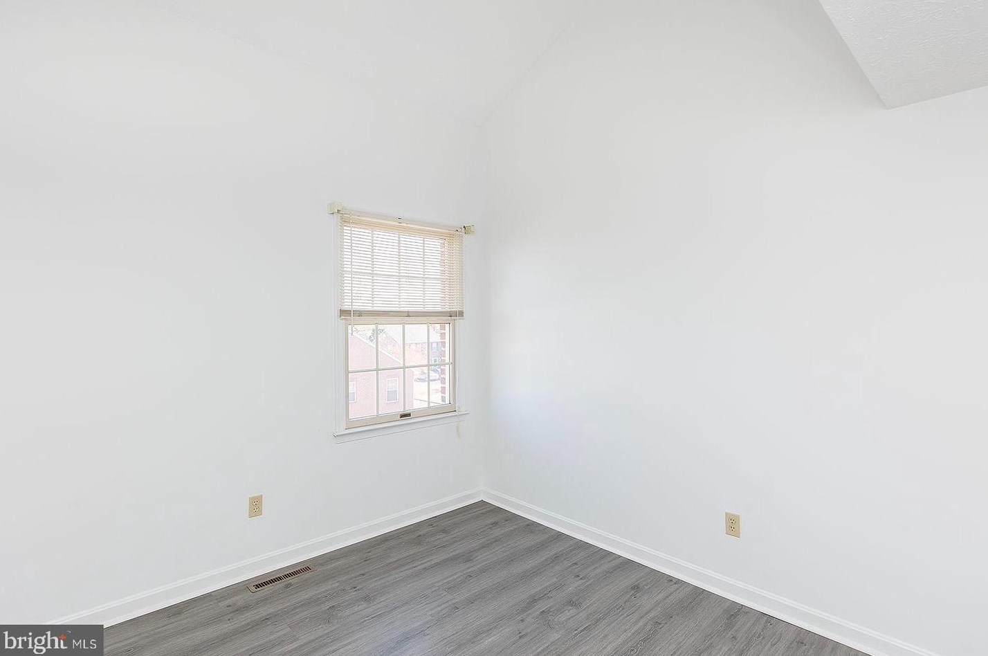 2642 Daniel Ter, Winchester VA  22601-2643 exterior