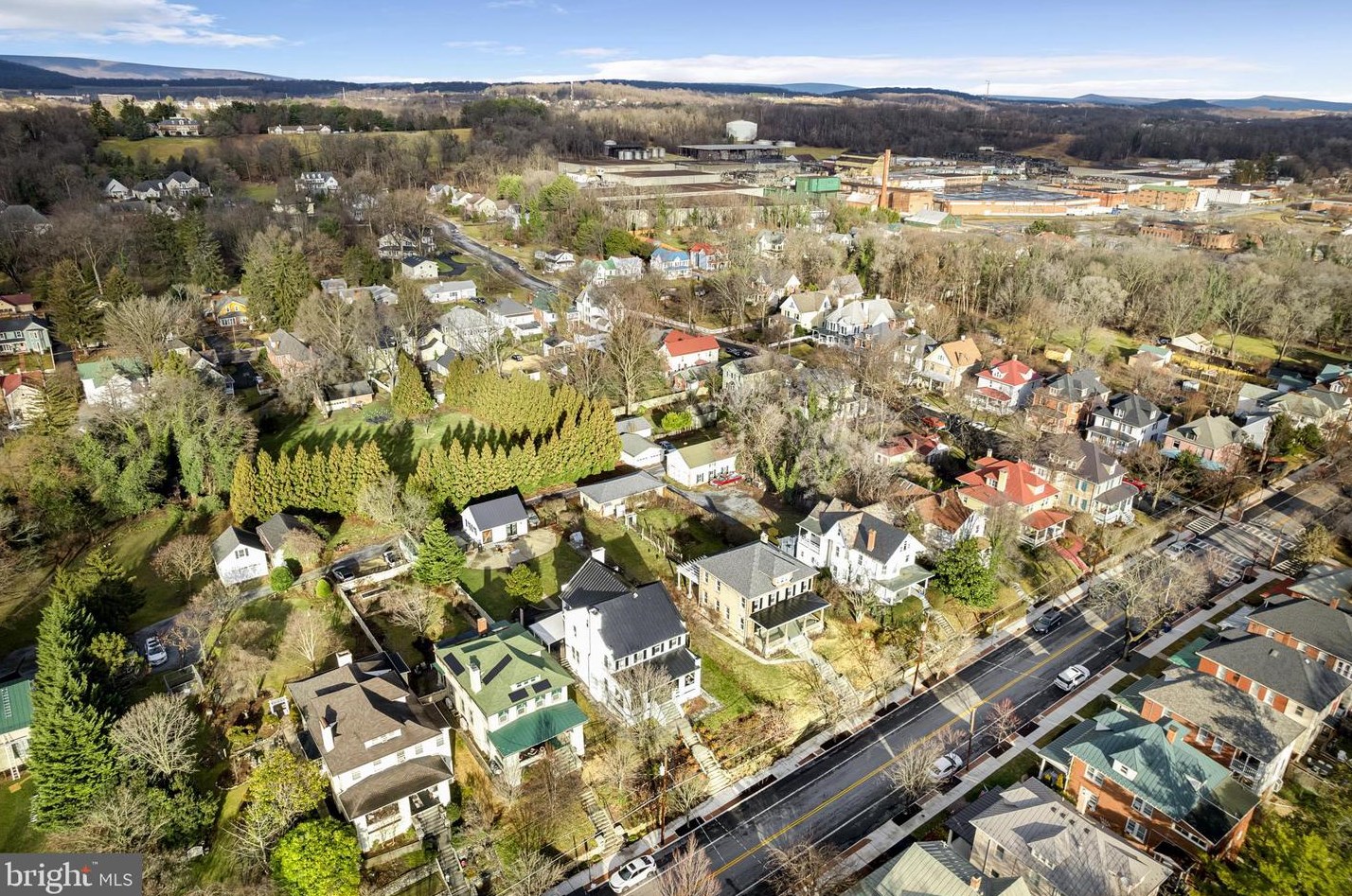 439 Braddock St, Winchester VA  22601-3921 exterior
