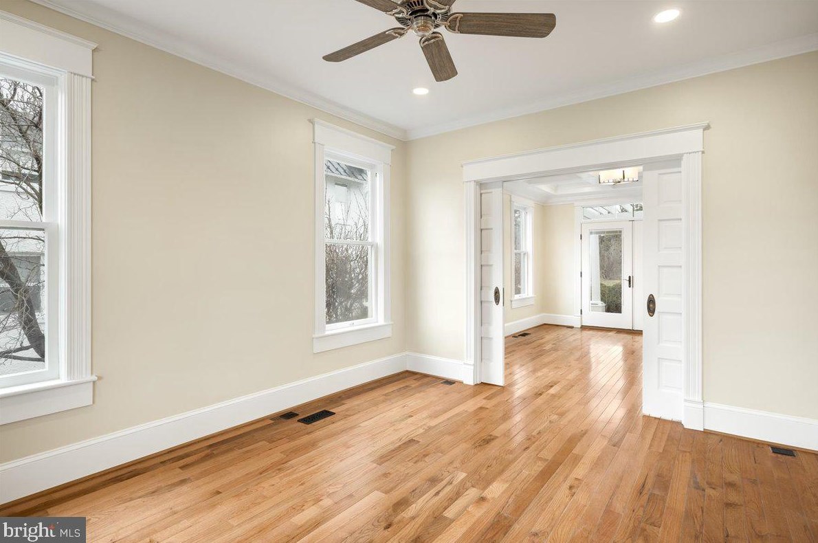 439 Braddock St, Winchester VA  22601-3921 exterior