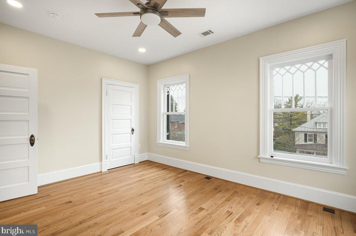 439 Braddock St, Winchester VA  22601-3921 exterior