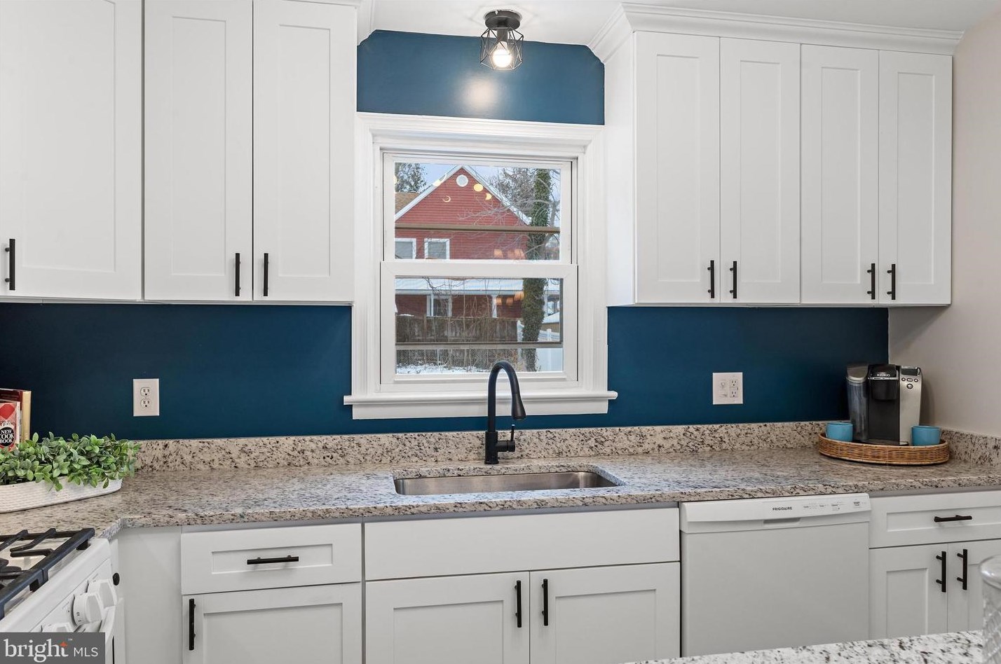 149 Fox Dr, Winchester VA  22601-3034 exterior