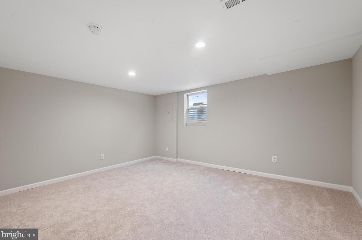 149 Fox Dr, Winchester VA  22601-3034 exterior