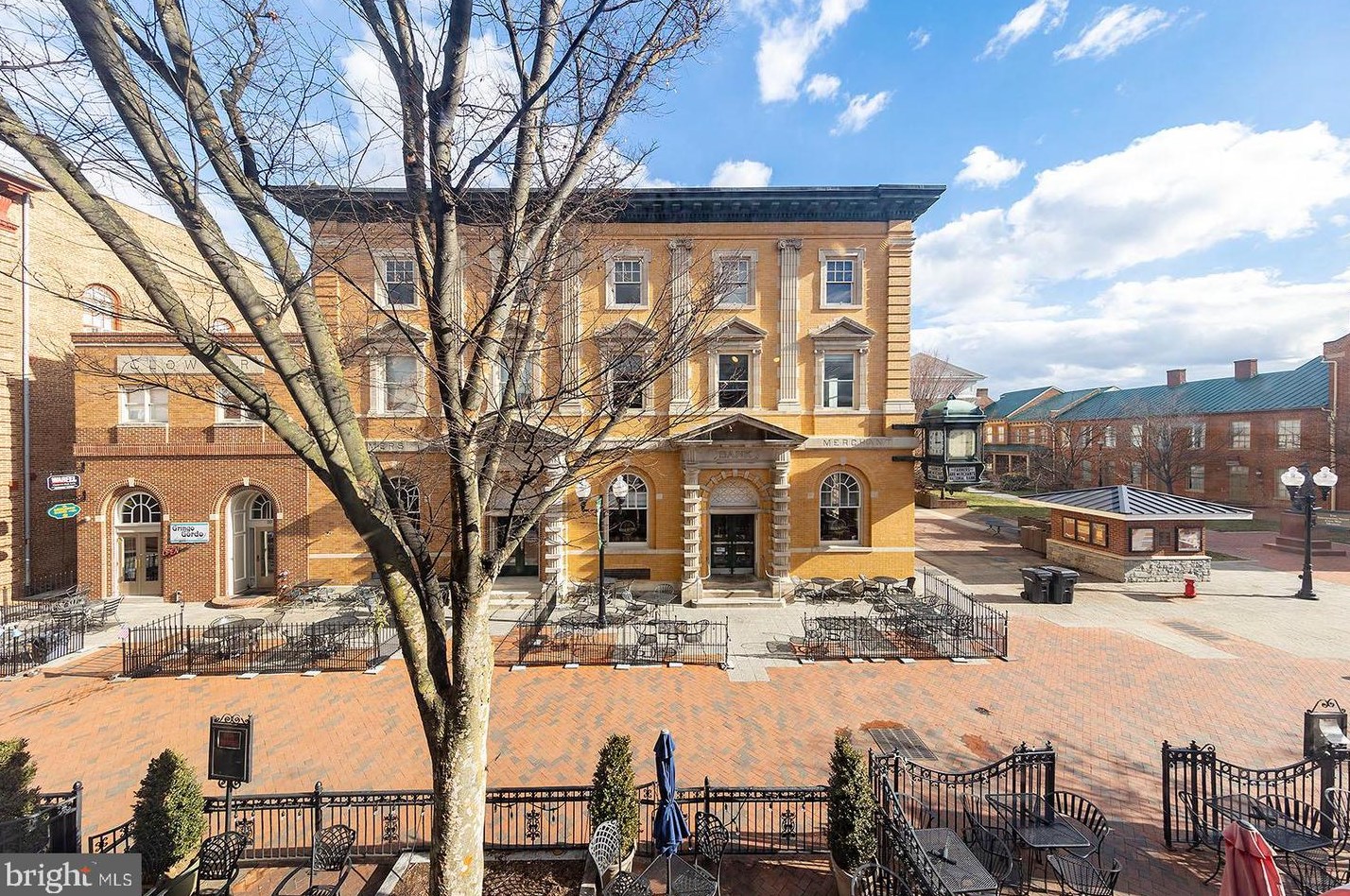 105 N Loudoun St #3, Winchester, VA 22601