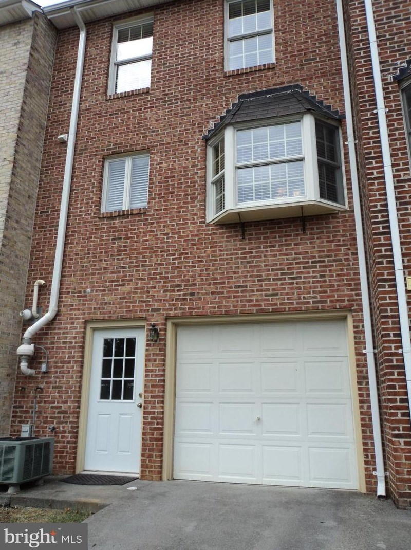 2660 Daniel Ter, Winchester, VA 22601-2643