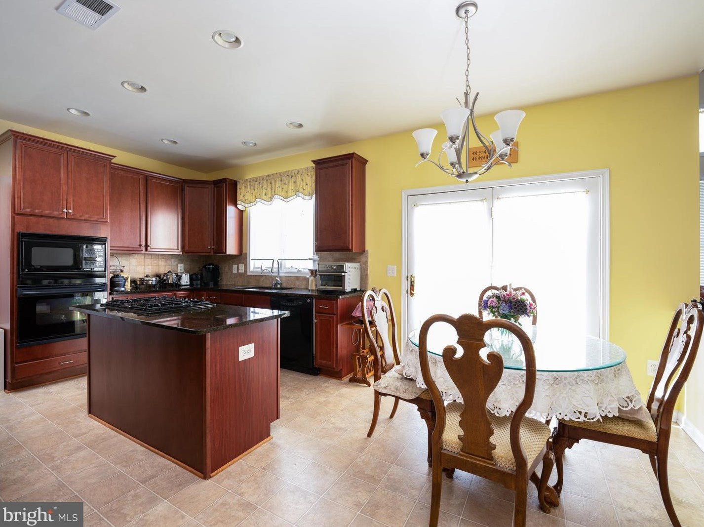 2313 Stoneridge Rd, Winchester VA  22601-2874 exterior