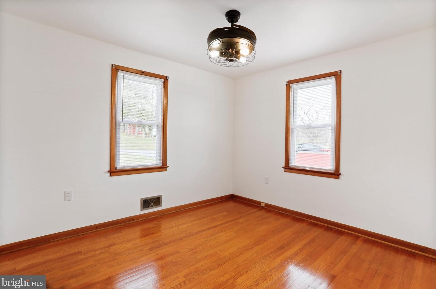 2428 Massanutten Ter, Winchester VA  22601-2750 exterior