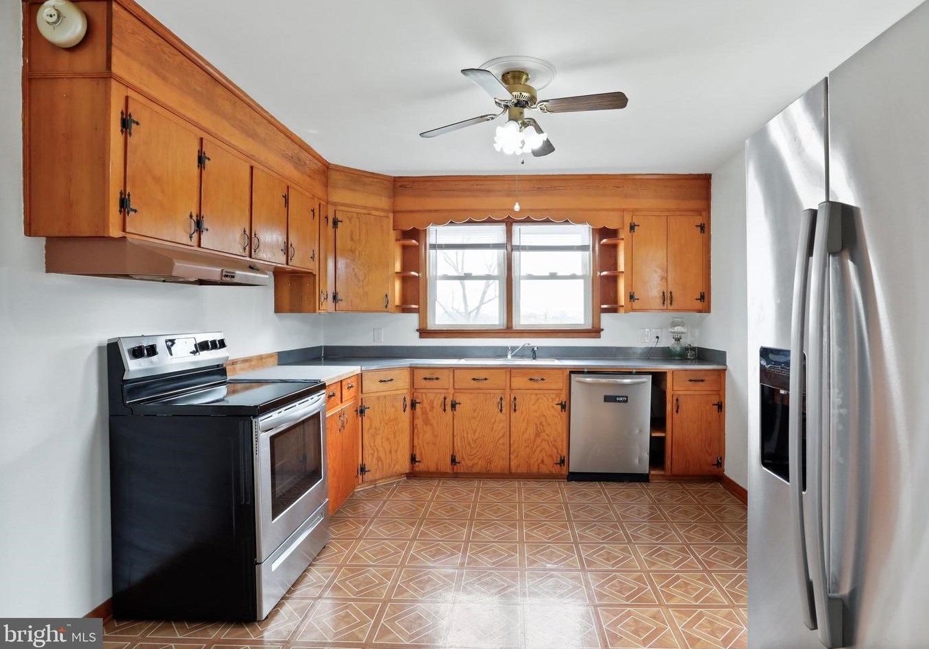 2428 Massanutten Ter, Winchester VA  22601-2750 exterior