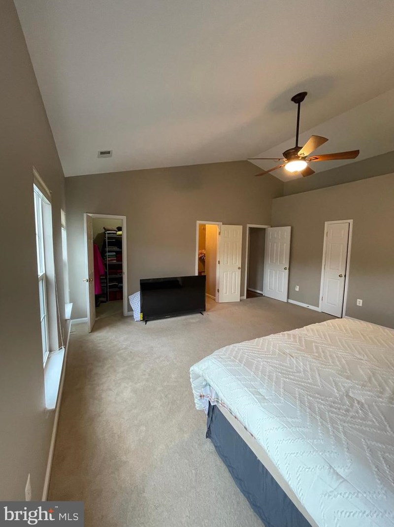 635 Beehive Way, Winchester VA  22601-6438 exterior