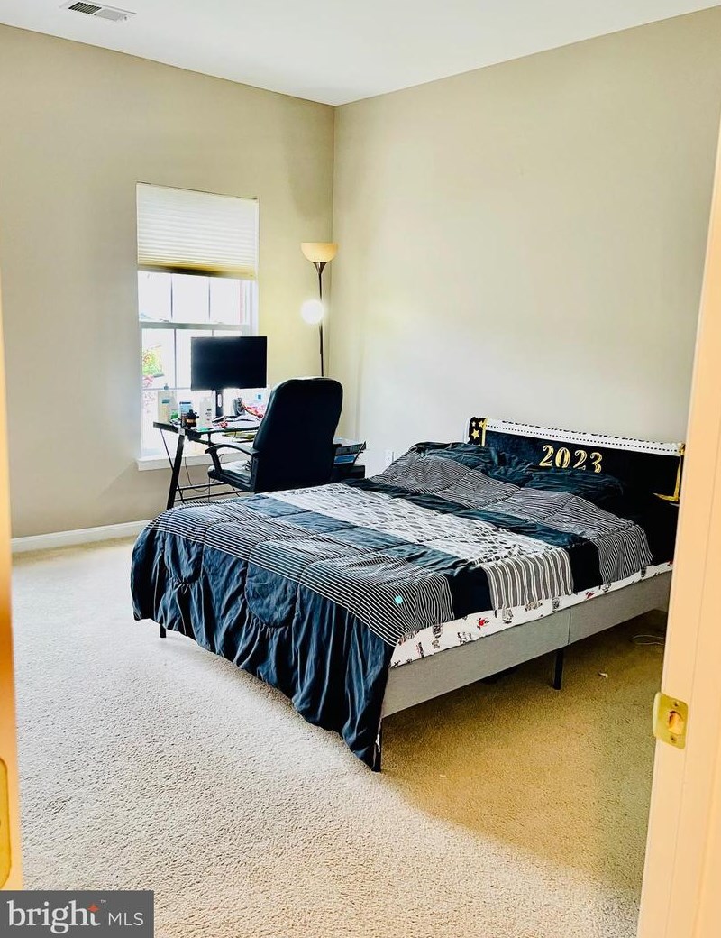 635 Beehive Way, Winchester VA  22601-6438 exterior